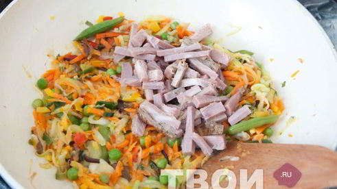 лапша в воке