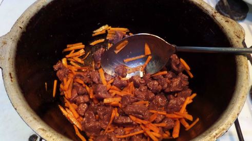 лапша вок с говядиной и овощами