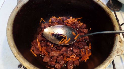 лапша вок с говядиной и овощами