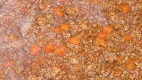 лазанья из лумакони с мясным соусом по-мексикански