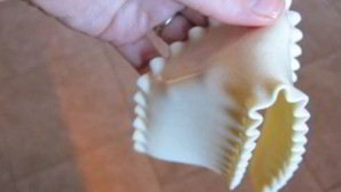 лазанья с курицей и помидорами