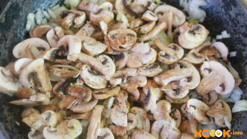 лазанья с курицей и шампиньонами