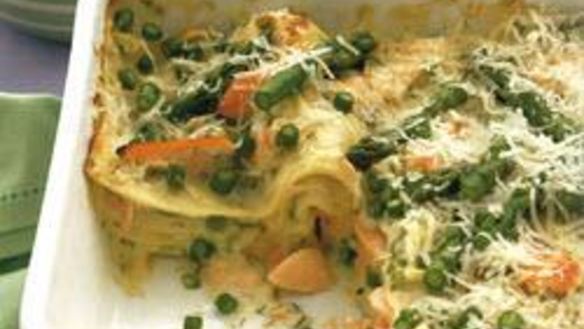 Рецепт Лазаний с лососем и спаржей