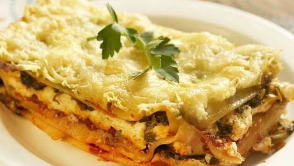 Рецепт Лазаний с луком-пореем и шпинатом