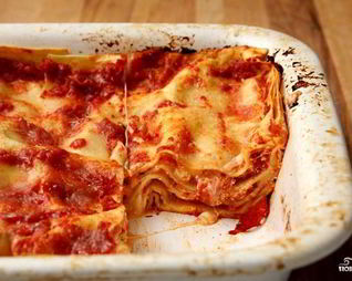 Лазанья с помидорами и сыром