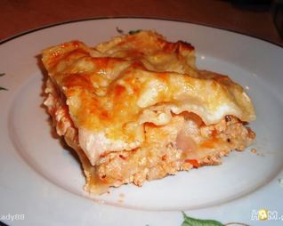 Лазанья с семгой и томатами