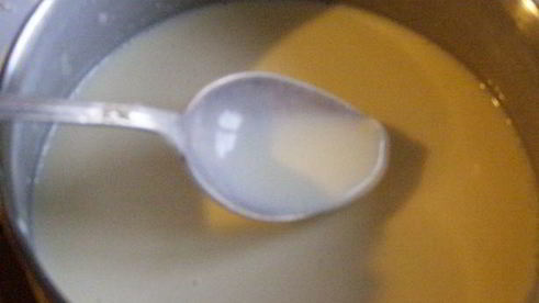 лазанья со шпинатом, рикоттой и кедровыми орешками