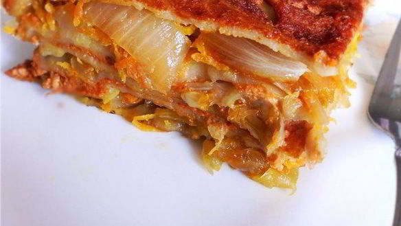 Рецепт Русской лазанья с квашеной капустой и ореховым соусом