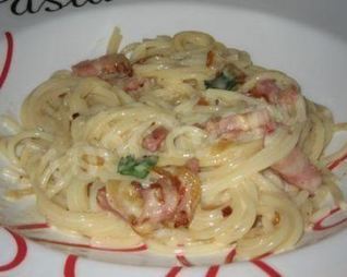 Домашняя паста карбонара с ветчиной