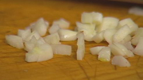 макароны с креветками и руколой