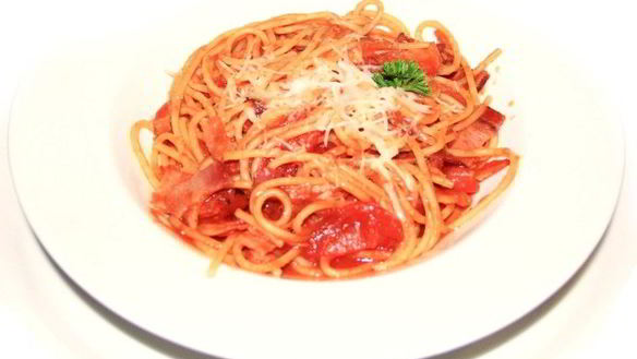 Рецепт Макарон с соусом Аматричана