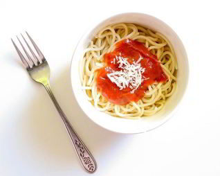 Макароны с томатной пастой