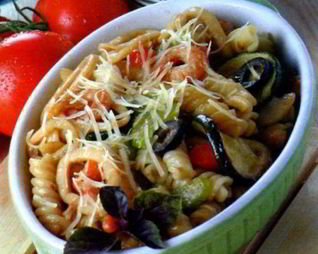 Макароны, запеченные с овощами и морепродуктами