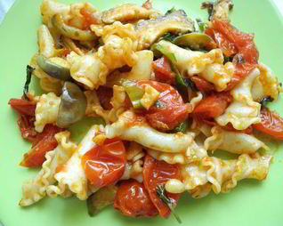 Паста Китайские грузди с томатами и баклажанами