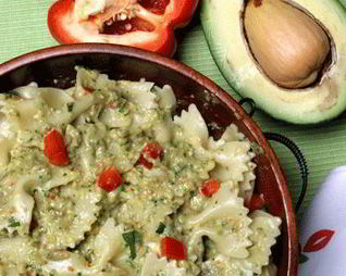 Паста с авокадо и сливочным сыром