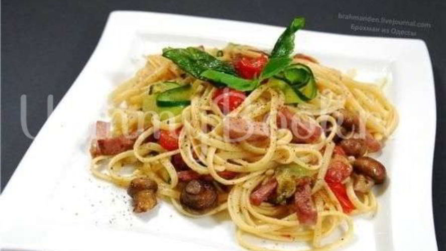 Рецепт пасты с шампиньонами и окороком