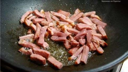 паста с шампиньонами и окороком