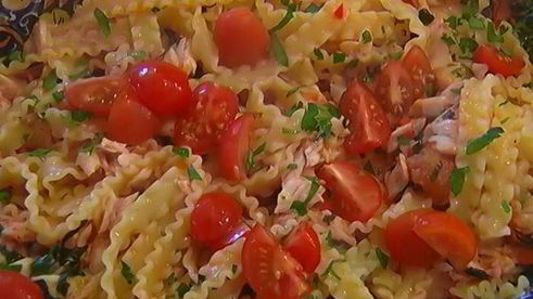 паста с сибасом и помидорами черри