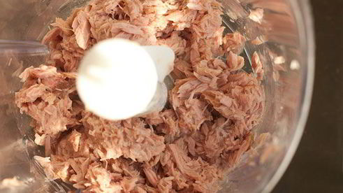 паста с соусом из тунца и петрушки