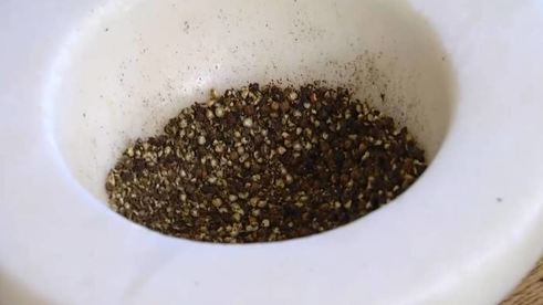 спагетти с черным перцем и сыром