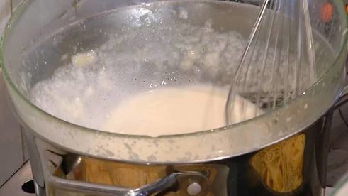 спагетти с черным перцем и сыром