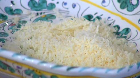 спагетти с черным перцем и сыром