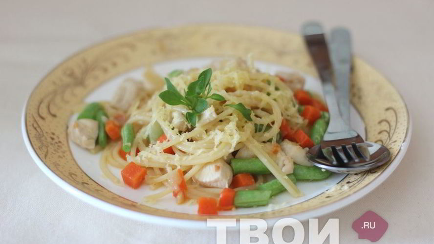 Рецепт спагетти с овощами и птицей