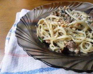 Спагетти с тунцом