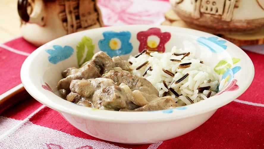 Рецепт бефстроганова из свинины в мультиварке