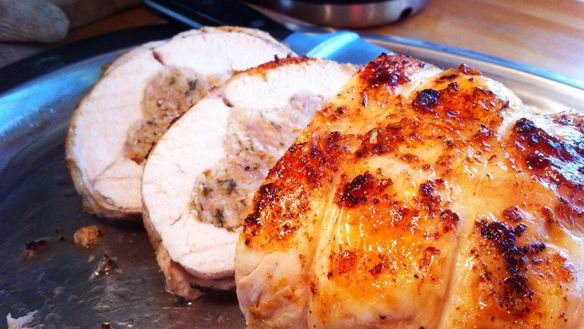 Рецепт Фаршированной курицы без костей