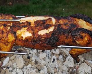 Кролик жареный на вертеле