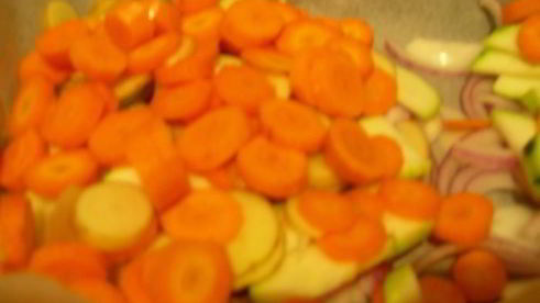 куриная грудка, запеченная в соусе из филадельфии, базилика и чеснока