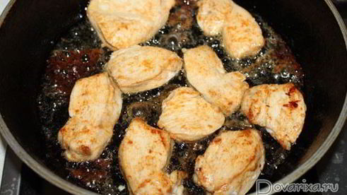 куриная грудка, жаренная кусочками
