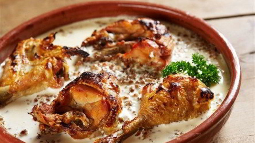 Рецепт куриного филе с соусом и гречкой