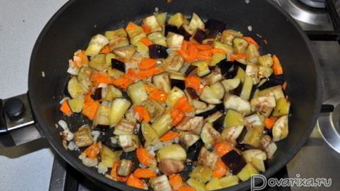 куриные сердечки с баклажанами