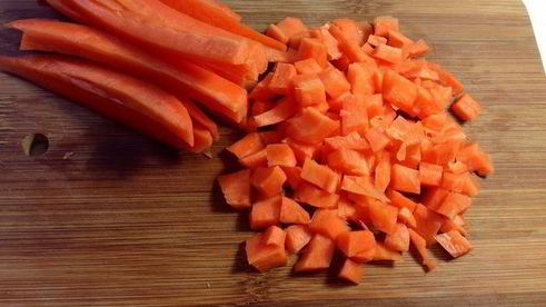 курица с зеленым горошком и овощами