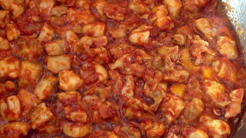 курица с зеленым горошком и овощами