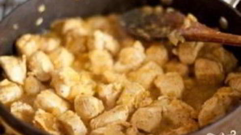 курица в сливочном соусе с карри