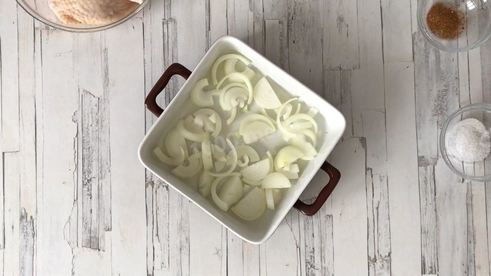 курица в сметане с чесноком в духовке