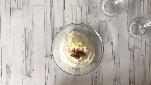 курица в сметане с чесноком в духовке