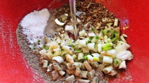 курочка, запеченная в съедобной тарелке