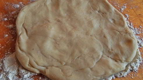 курочка, запеченная в съедобной тарелке