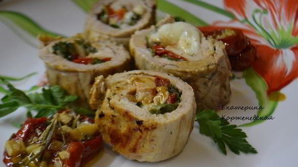 Рецепт Мяса Капрезе с вялеными томатами и моцареллой