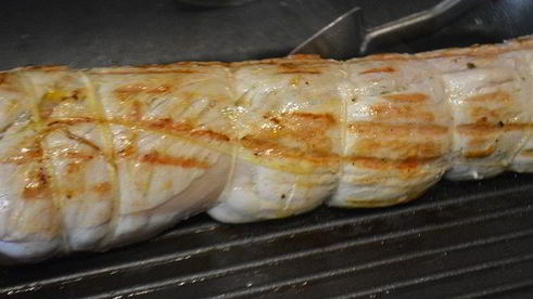 мясо капрезе с вялеными томатами и моцареллой