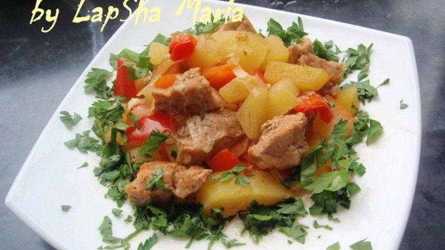 Рецепт мяса запеченного с овощами в рукаве