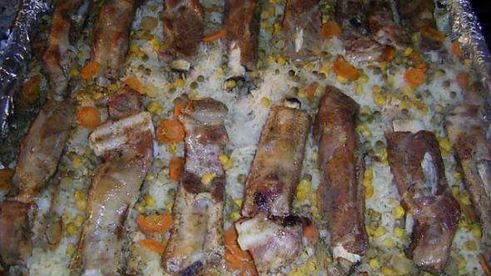 свинина с рисом и кукурузой