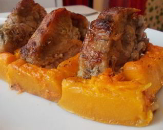 Свинина с тимьяном и тыквой