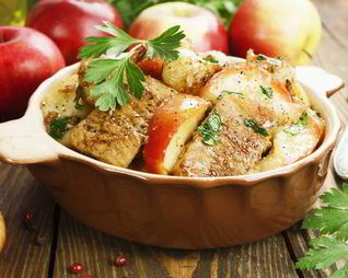 Свинина запеченная с яблоками