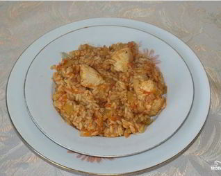 Тушеная курица с рисом