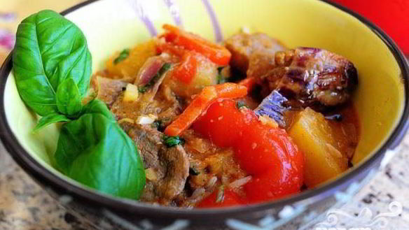 Рецепт Утки по-тайски с карри и овощами